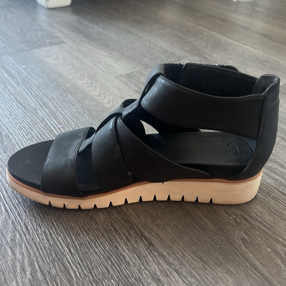 Dr. Scholl’s platform black sandals 8.5 - Picture 3 of 8